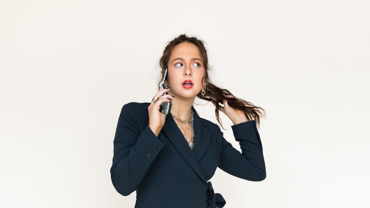These college kids are swearing off smartphones. It’s sparking a movement.